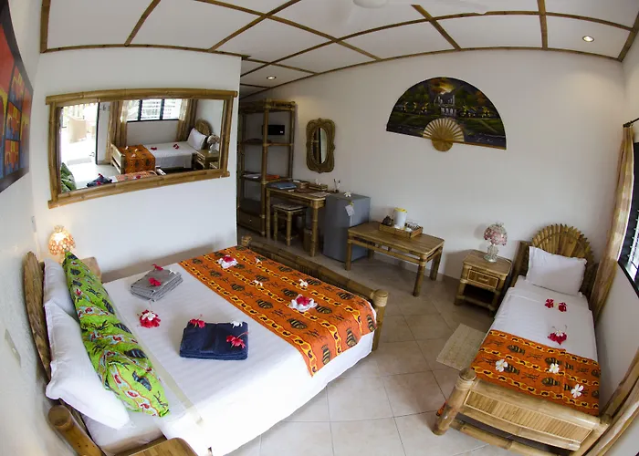 Dolphin House 5*