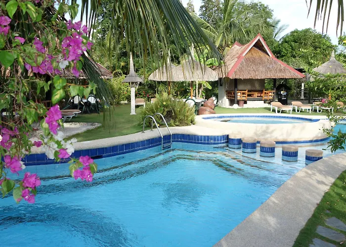 Dolphin House Resort 5*