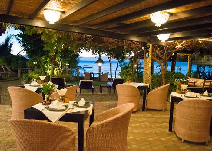 Dolphin House 5*