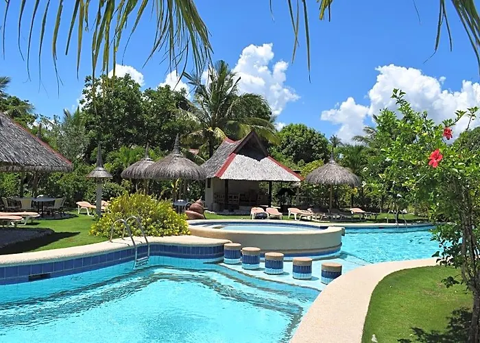 Dolphin House Resort 5*