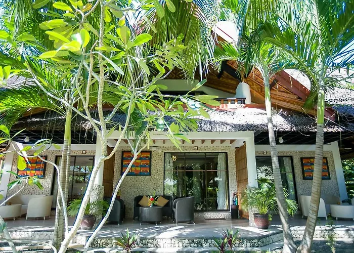 Dolphin House Resort 5*