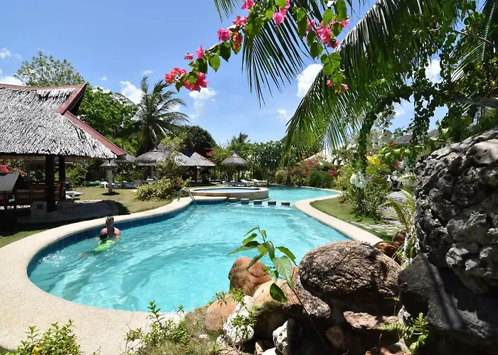 Dolphin House Resort
